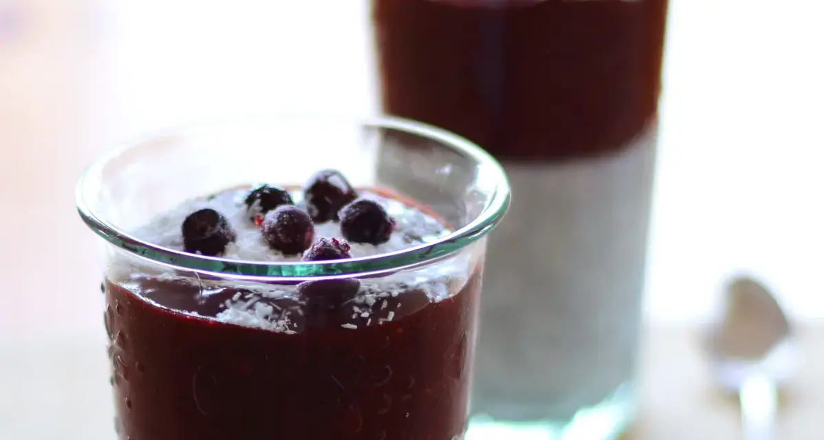 Chia-Pudding-Parfait mit Heidelbeeren