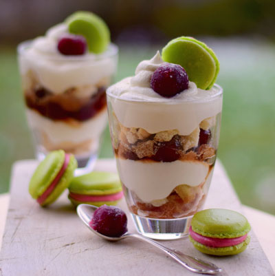 Fertig! - Dessert im Glas mit Mascarpone und Kirschen