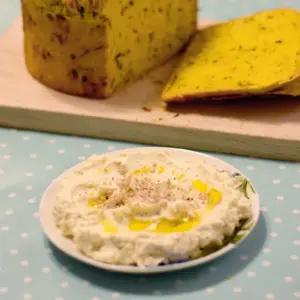 Feta Creme – cremiger Klassiker mit Knoblauch & Limette Feta Creme