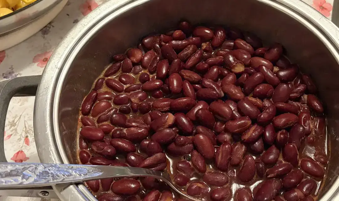 Gebackene Bohnen auf Rancharbeiter Art