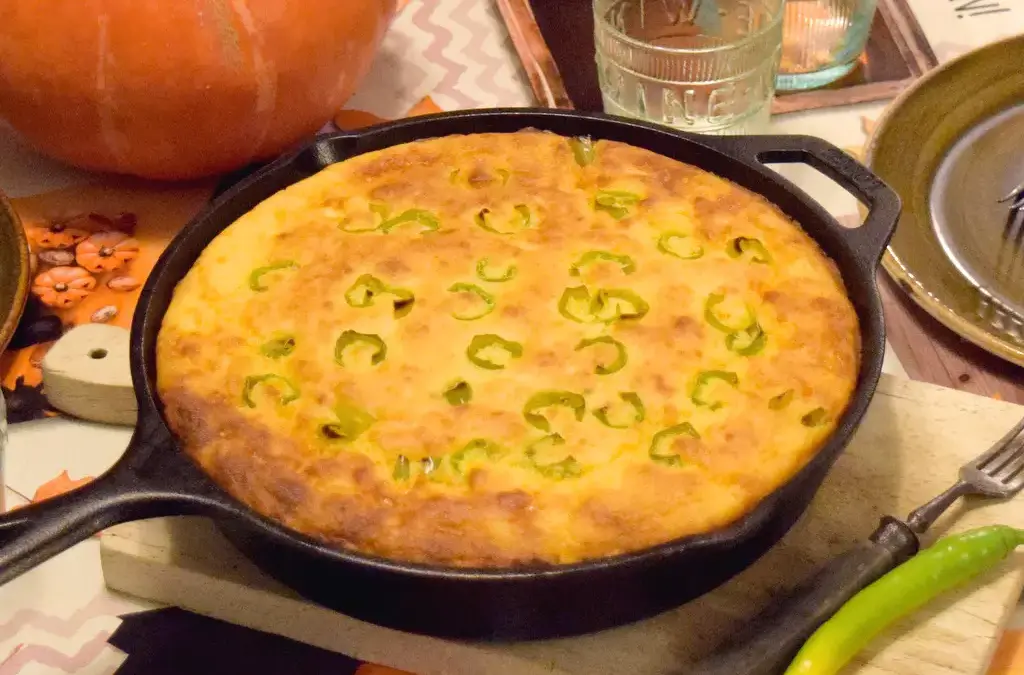 Jalapeño-Cheddar-Maisbrot (Paprika-Cheddar-Maisbrot)