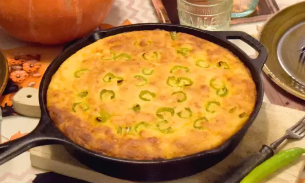 Jalapeño-Cheddar-Maisbrot (Paprika-Cheddar-Maisbrot)
