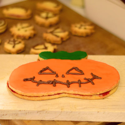 4. Schritt - Halloween-Keks mit Zuckerguss