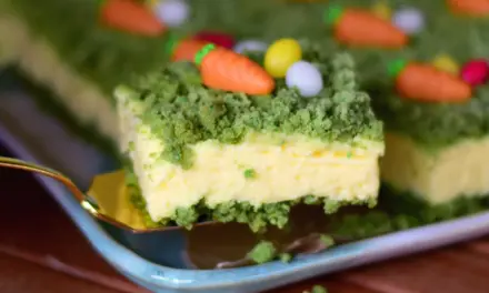 Kuchen ohne Backen mit Keksboden – Schneller Schaumkuchen