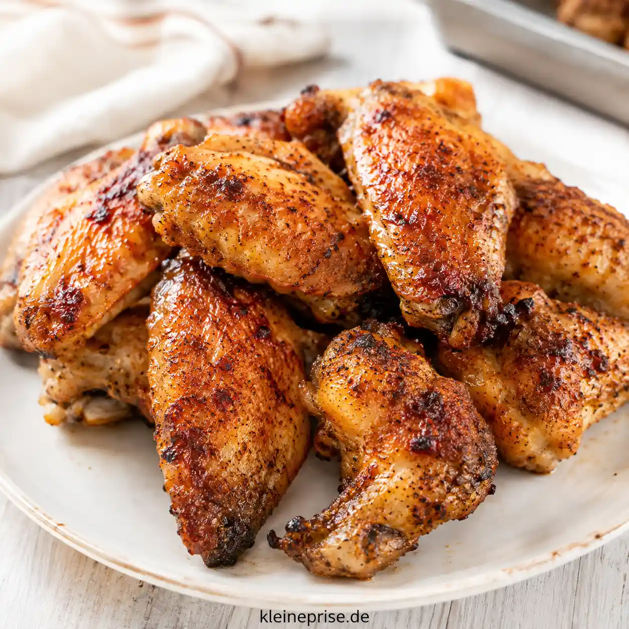Low Carb Chicken Wings knusprig aus dem Backofen Low Carb Chicken Wings knusprig aus dem Backofen | Kleine Prise