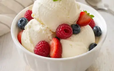 Low Carb ohne Hunger: So wirst du satt und bleibst entspannter dran Low Carb Frozen Joghurt ohne Eismaschine selber machen