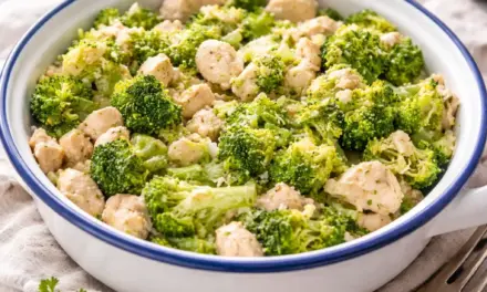 Low Carb Hähnchen-Brokkoli-Pfanne