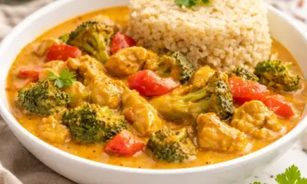 Low Carb Hähnchen Kokos Curry