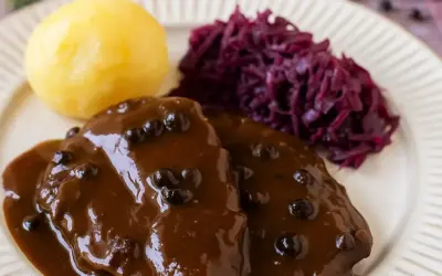 Wo liegt Brilon in Deutschland? Rheinischer Sauerbraten mit Rotkohl und Kartoffelklößen