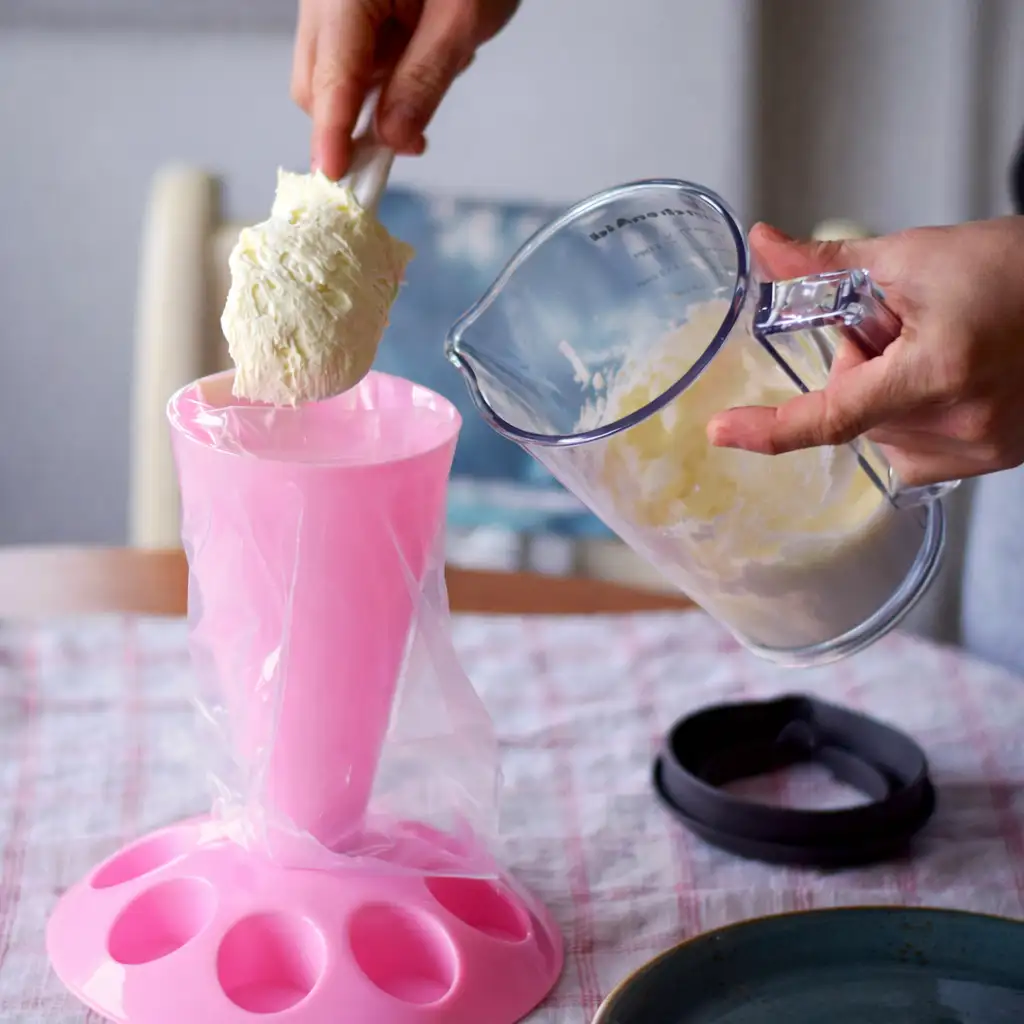 Sahnesteif Ersatz – geschlagene Sahne für den Spritzbeutel Sahnesteif Ersatz – geschlagene Sahne